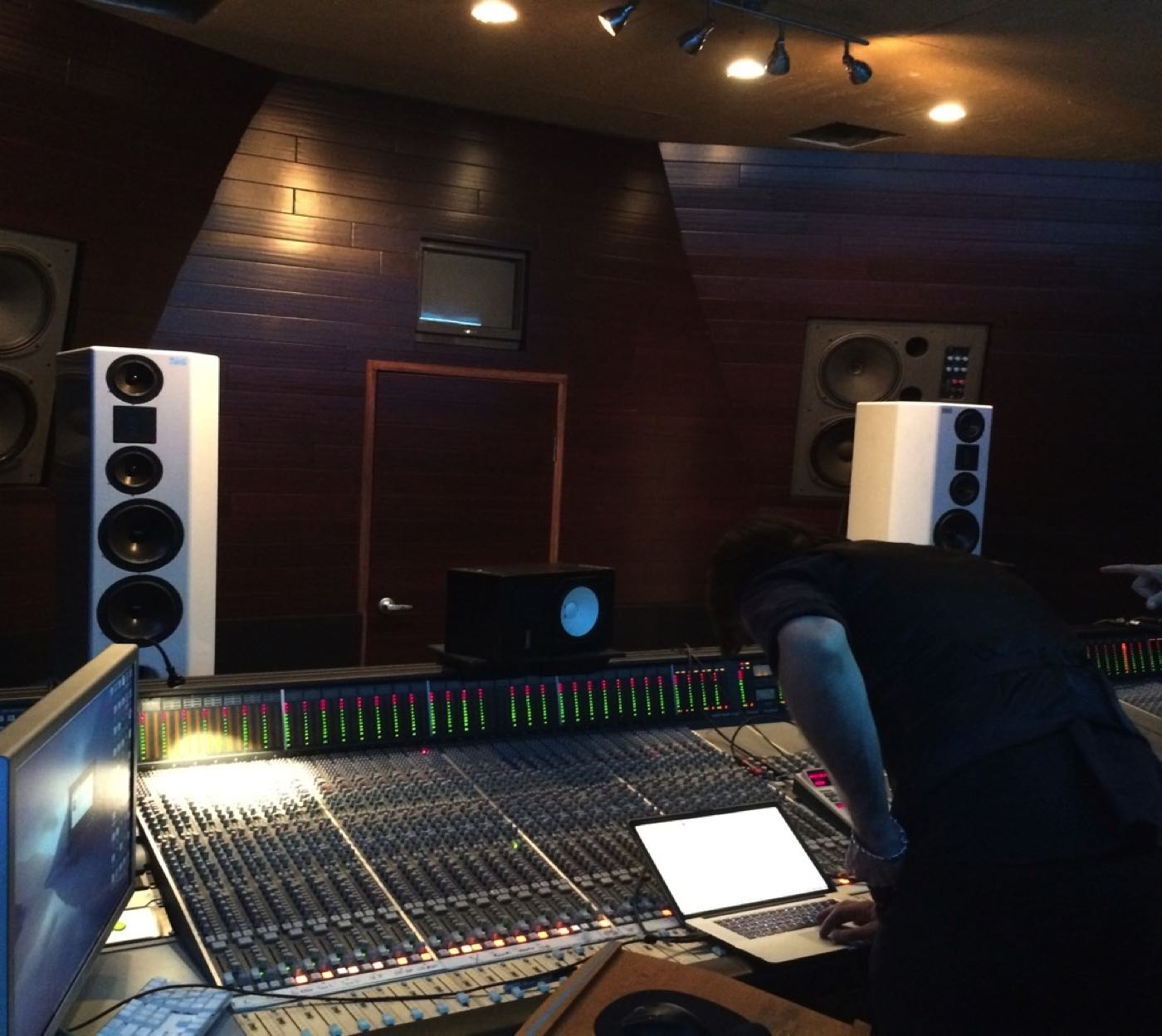 Elation SAC Gigant Demo 02